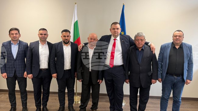 MRF Leader: We Are Party of the People and Anyone Who Fails to Understand This Lives in the Past