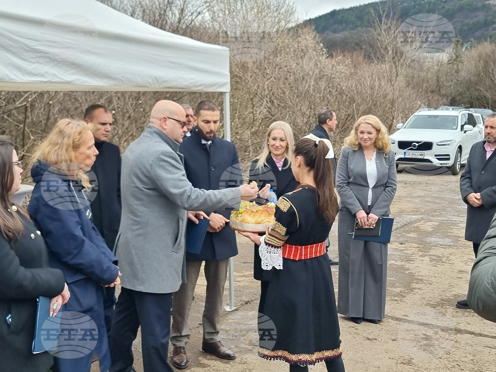 Перник - начало на строителни работи - тягова подстанция (ТПС)