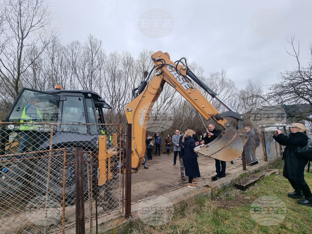 Перник - начало на строителни работи - тягова подстанция (ТПС)