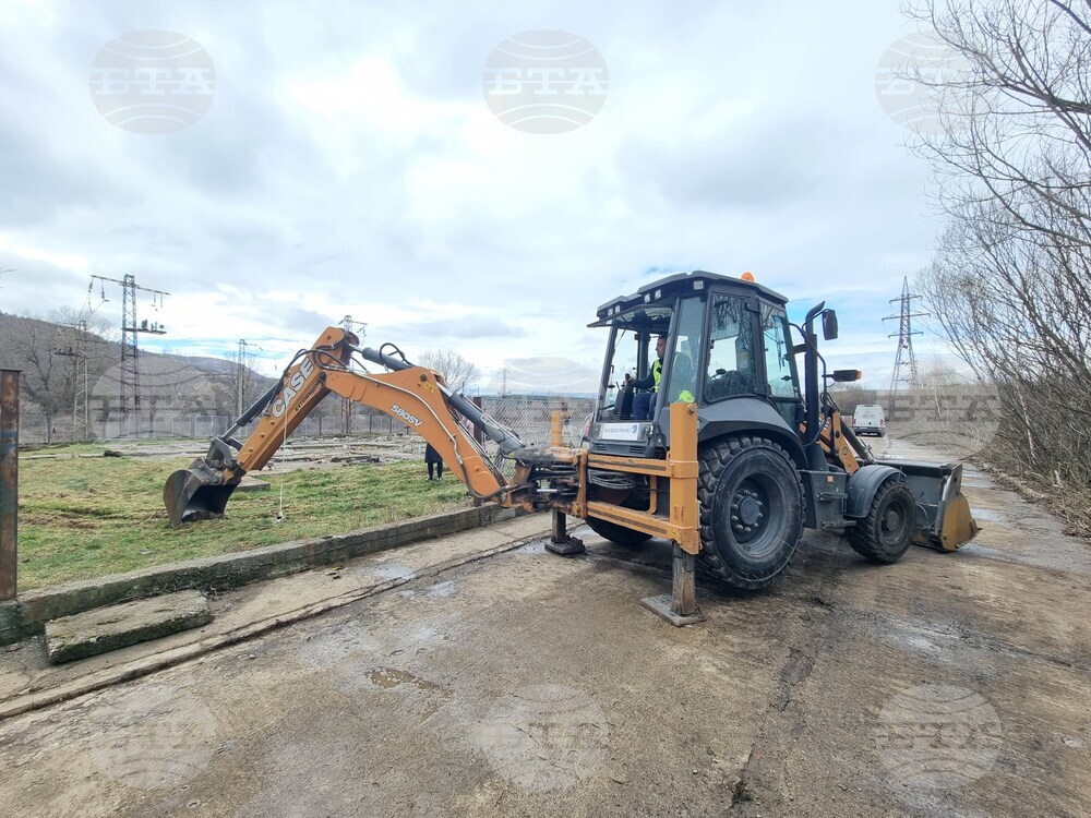 Перник - начало на строителни работи - тягова подстанция (ТПС)