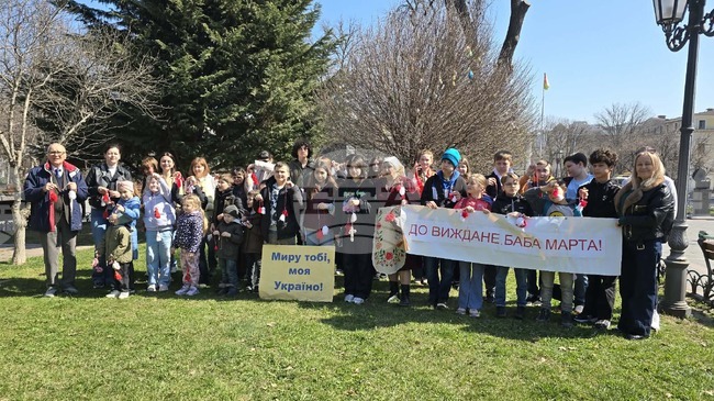 Учениците от Българското неделно училище "Васил Априлов" в Одеса изпратиха Баба Марта