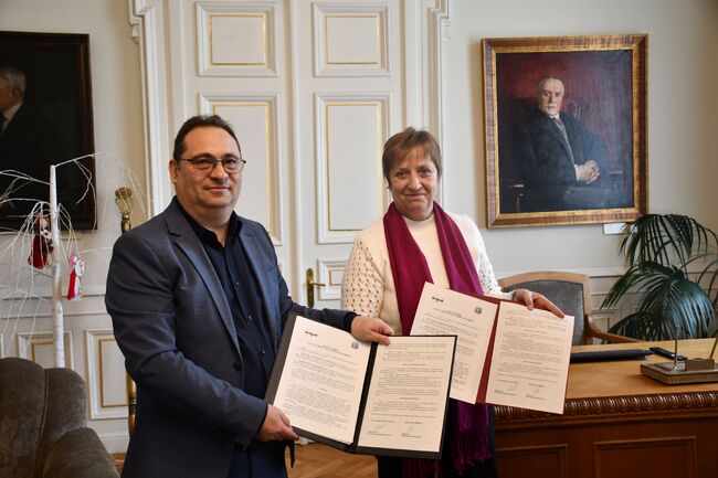 Българската академия на науките и Националният STEM център подписаха споразумение за сътрудничество