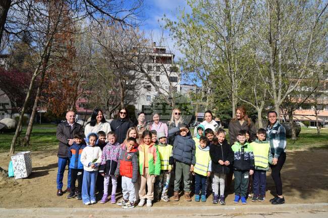 Нови дръвчета бяха засадени в Сандански в рамките на инициатива за облагородяване на градската среда