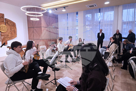 Петрич - представяне - сборник „Кота 210“