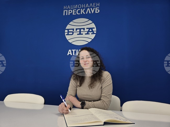 Музиката е универсален език, който може да бъде мост между България и Гърция, каза в Атина маестра Светлана Галианова