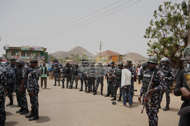 Нигерийската армия спаси 31 заложници след нападение срещу църква