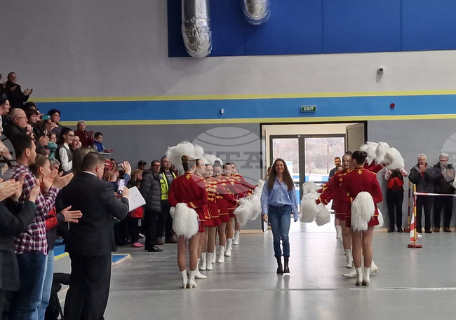 Троян - Лора Христова - посрещане