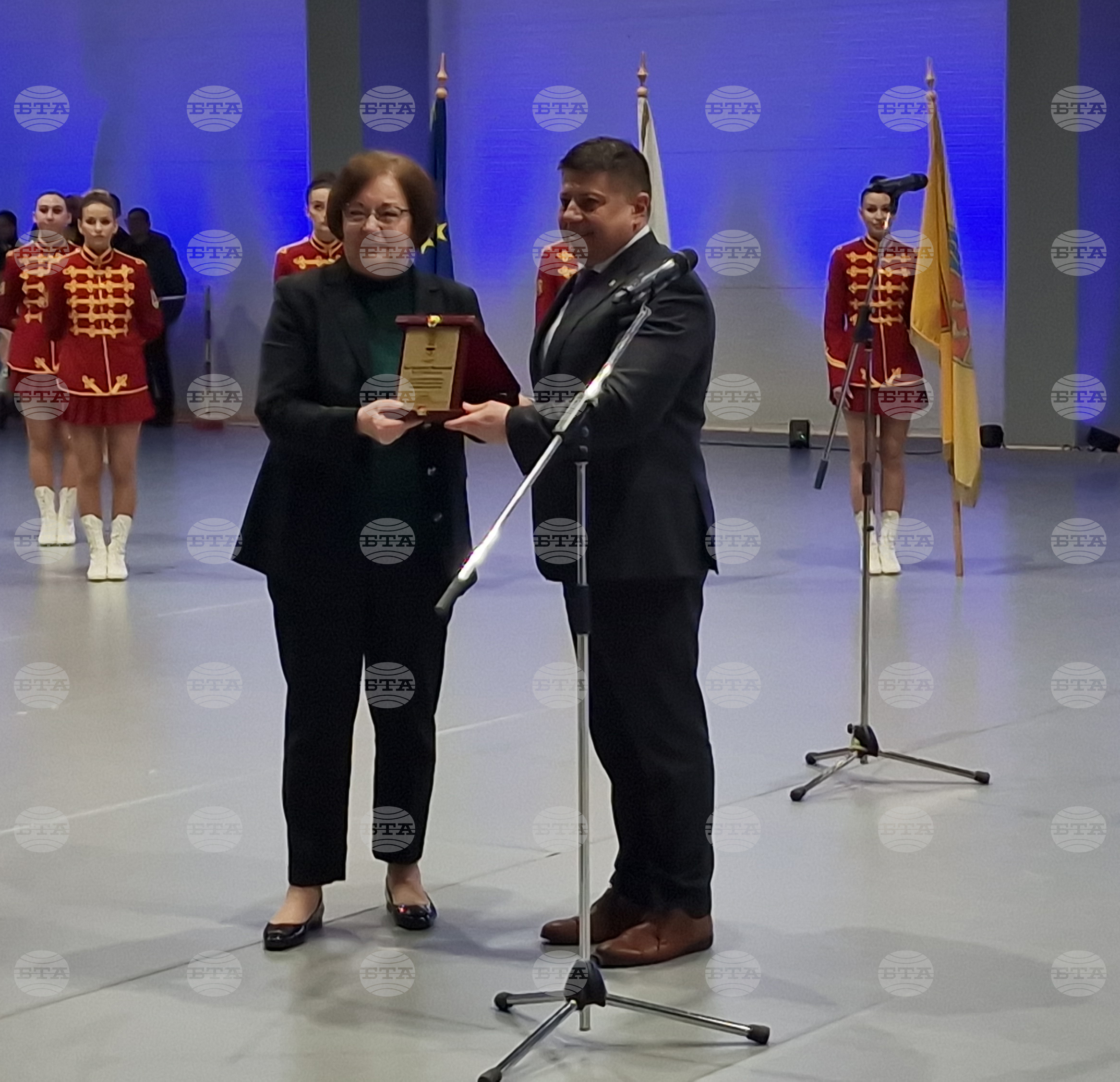 Троян - Лора Христова - посрещане