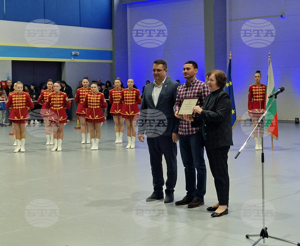 Троян - Лора Христова - посрещане