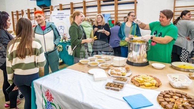 ХИНА: Четири пети от хърватите планират да похарчат между 70 и 100 евро за традиционната великденска трапеза 