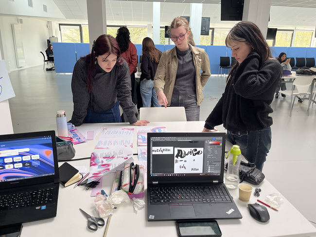 Студенти от специалност „Книга, илюстрация, печатна графика“ участваха в уъркшоп по книжен дизайн със средствата на типографията в Lycée Bréquigny в Рен, Франция