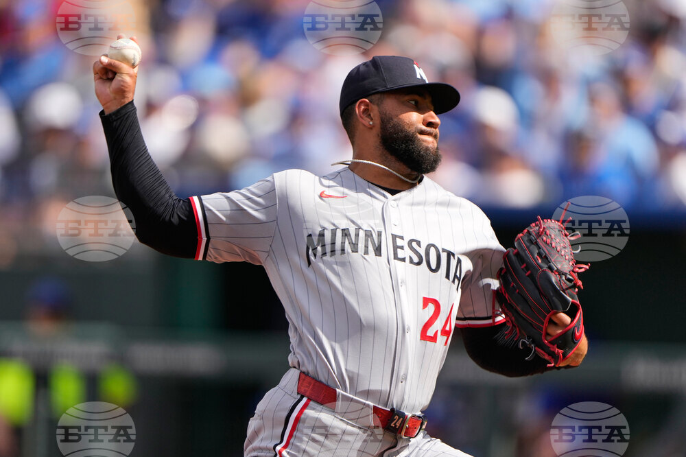 Twins Royals Baseball