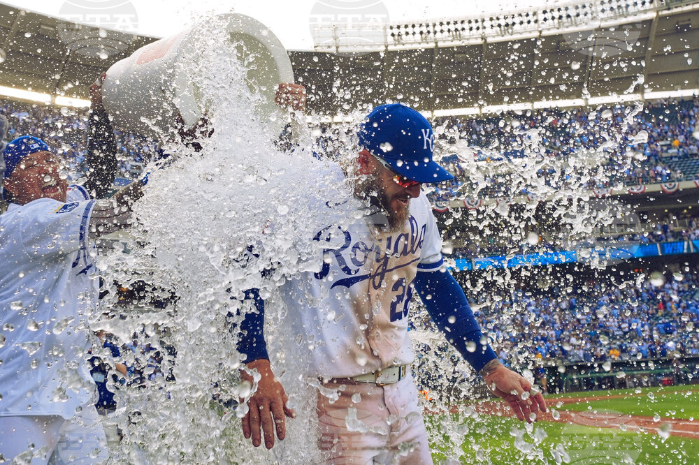Twins Royals Baseball