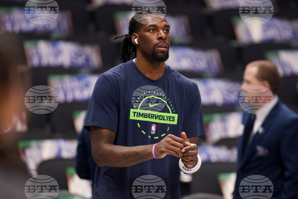 Timberwolves Mavericks Basketball