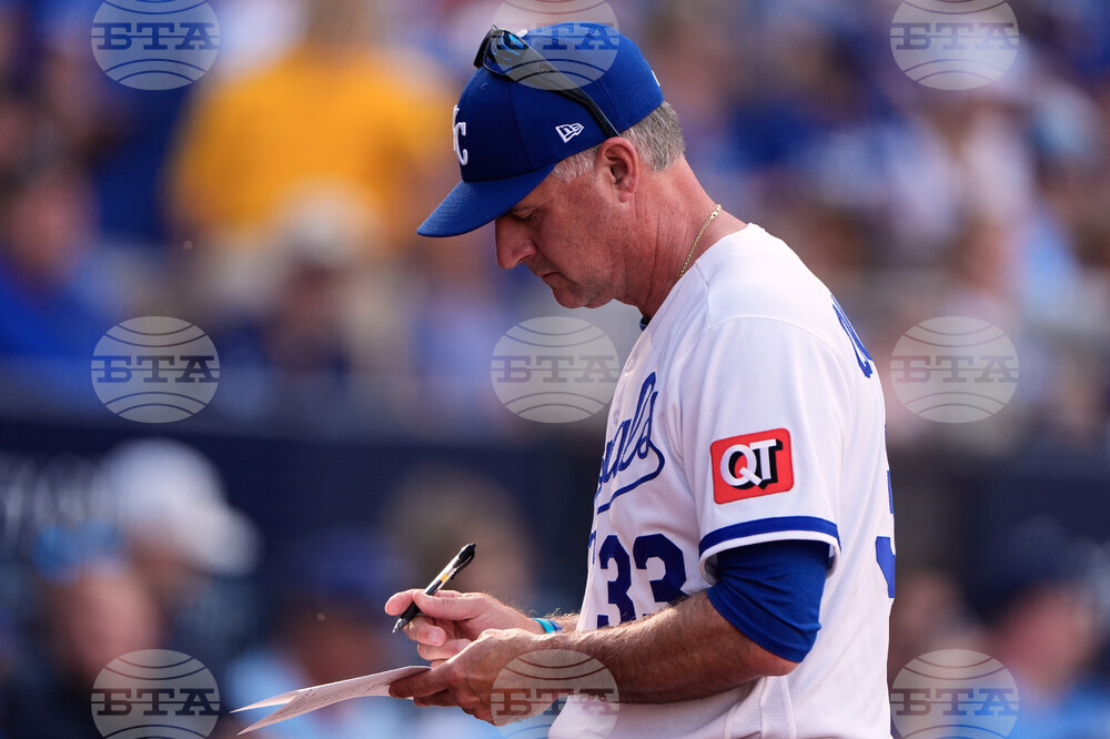 Twins Royals Baseball