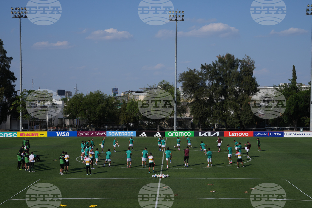 Mexico Bolivia WCup Soccer