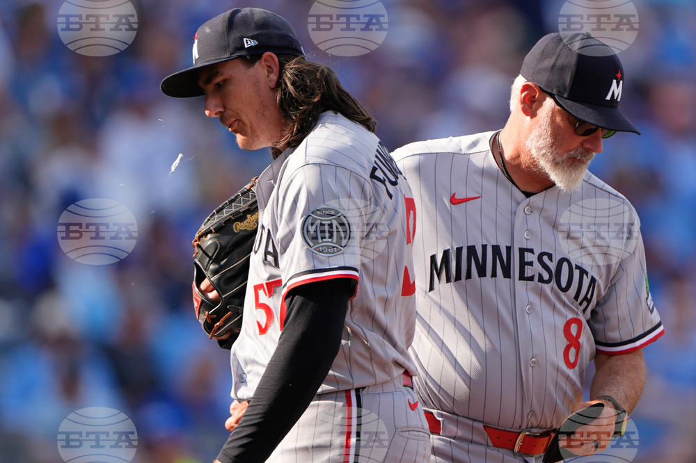 Twins Royals Baseball