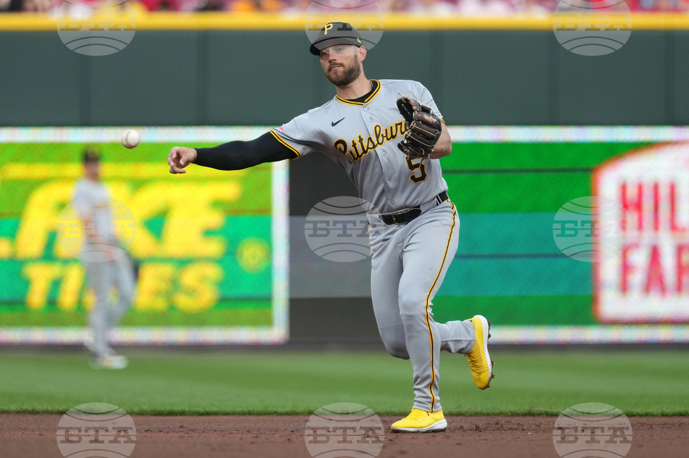 Pirates Reds Baseball