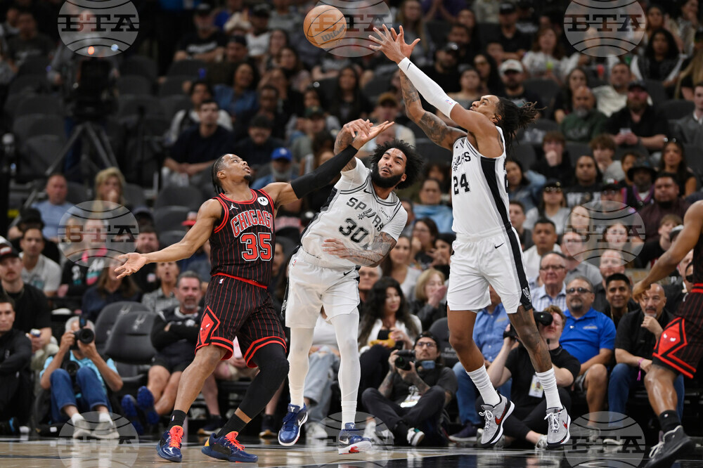 Bulls Spurs Basketball