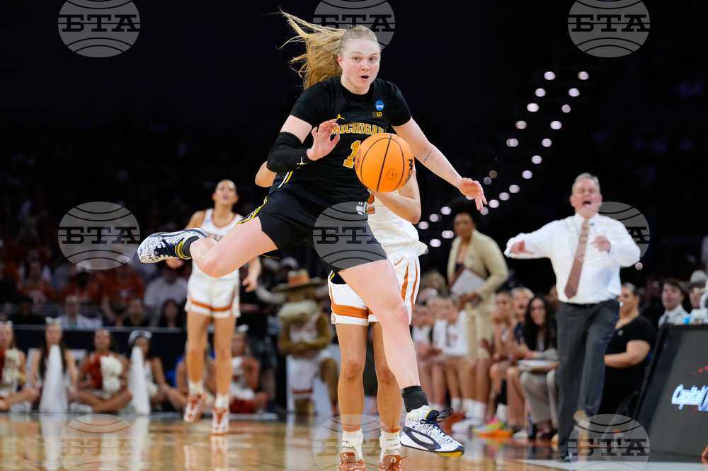 NCAA Michigan Texas Basketball