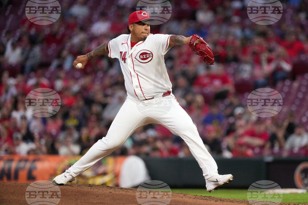 Pirates Reds Baseball