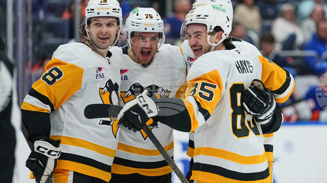 Питсбърг се наложи над Ню Йорк Айлъндърс в сблъсък за второто място в Столичната дивизия на НХЛ