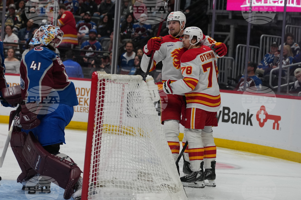 Flames Avalanche Hockey