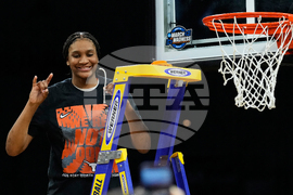 NCAA Michigan Texas Basketball