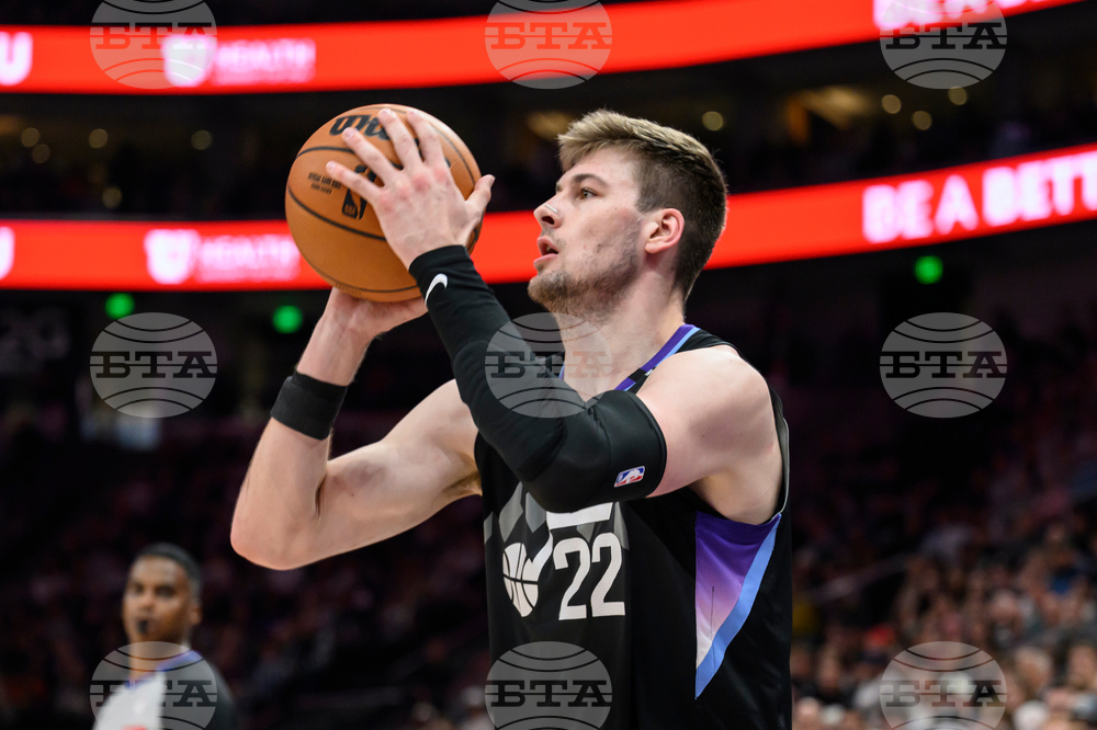 Cavaliers Jazz Basketball