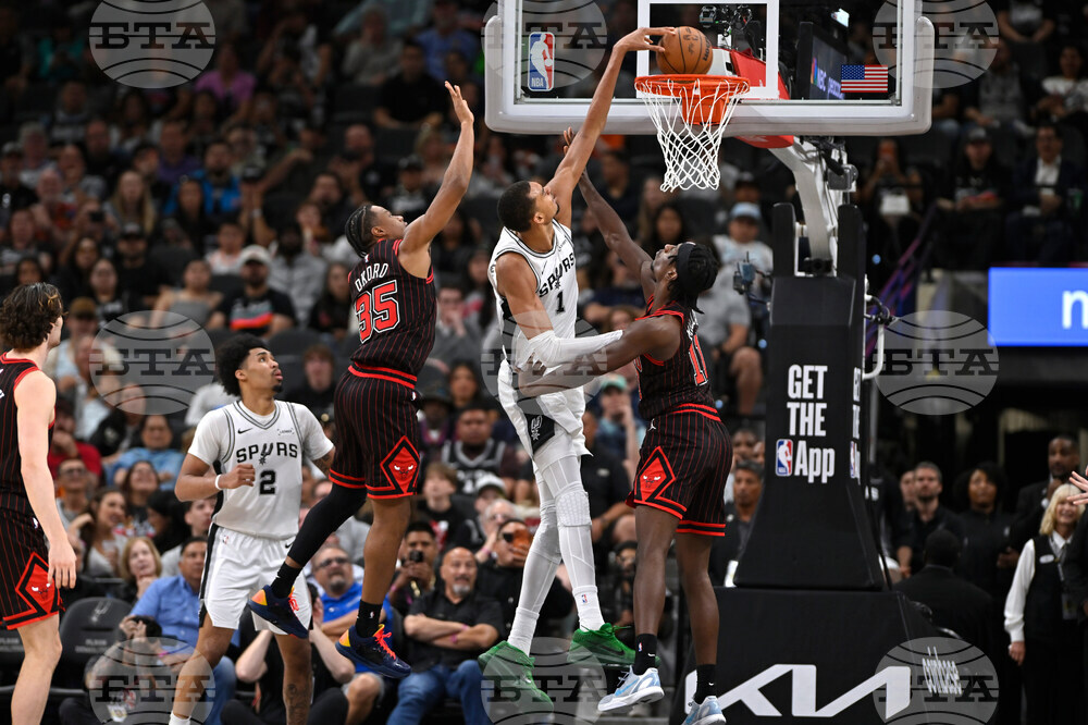 Bulls Spurs Basketball