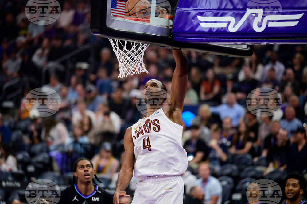 Cavaliers Jazz Basketball