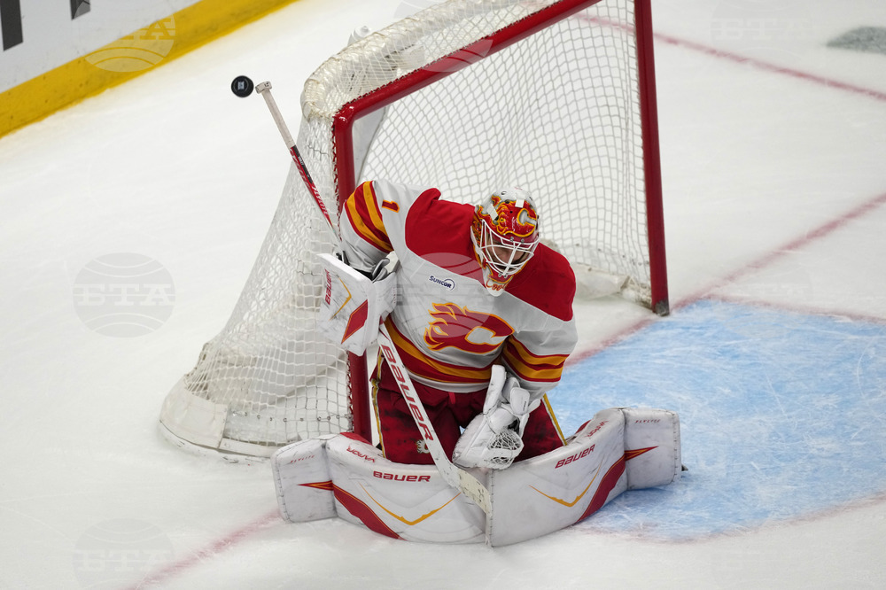 Flames Avalanche Hockey