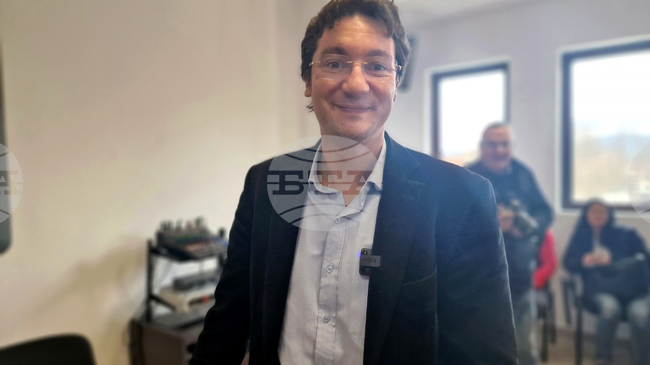 Устойчивото управление означава да си отговориш не толкова на въпроса „с кого“, а „защо", каза лидерът на БСП Крум Зарков в Троян