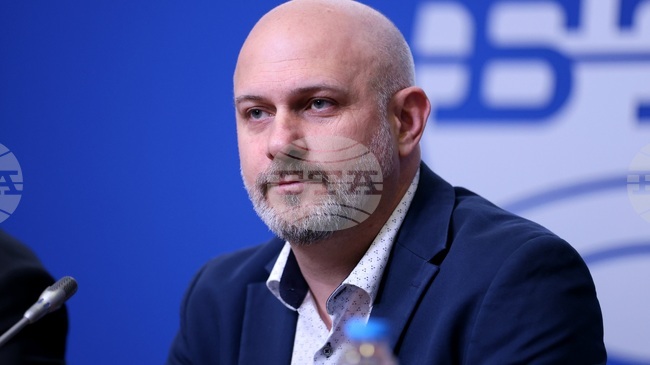 Народният театър отбелязва 120 години от първата роля на Кръстьо Сарафов на своята сцена, каза директорът на трупата Васил Василев