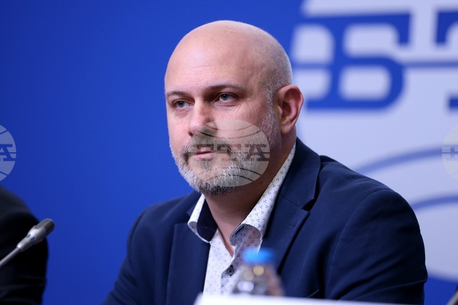 Народният театър отбелязва 120 години от първата роля на Кръстьо Сарафов на своята сцена, каза директорът на трупата Васил Василев