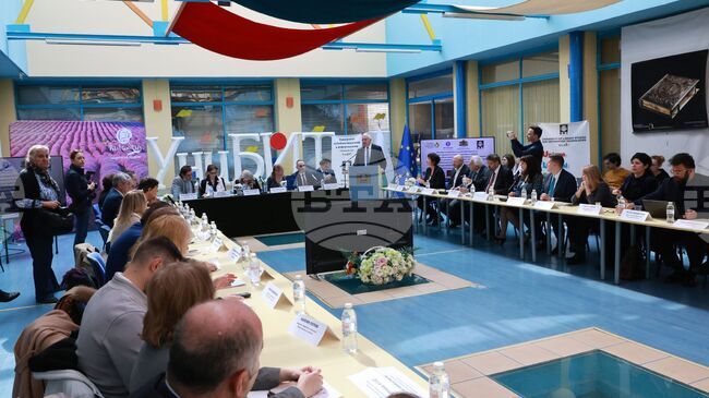 Студенти от УниБИТ представиха свои изследвания за туризма и дигиталните технологии на конференцията „Култура. Туризъм. Комуникации"