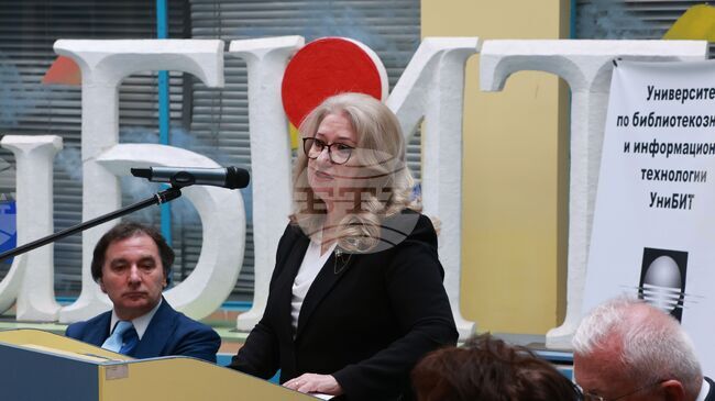 Българите търсят преживявания, култура, природа и разнообразие и все по-често ги намират в България, заяви служебният министър на туризма