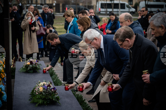 Доказателствата за военни престъпления на Русия изискват понасяне на пълна отговорност, заявиха външните министри на ЕС в Буча