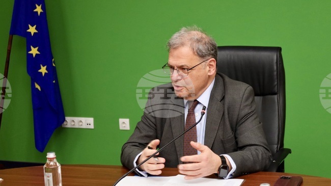 Финансовият ресурс на Социалния климатичен фонд за България е близо 3,5 млрд. евро, голяма част ще се насочи към строителния сектор, съобщи Юлиян Попов 