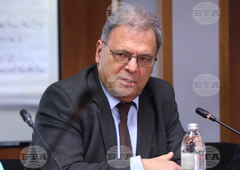 Фондация "БлуЛинк" - „Околна среда, права и деца“ - експертен семинар