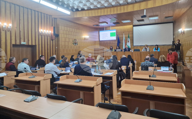 Конкретни мерки за работа с младите хора са залегнали в Общинския план за младежта на Община Разград