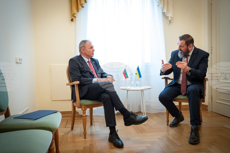 Bolhrad High School in Ukraine Continues to Teach Bulgarian Language, History and Traditions