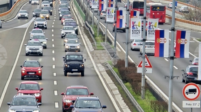 Serbian Tourists Warned of Delays at EU Borders over Full Rollout of Entry/Exit System