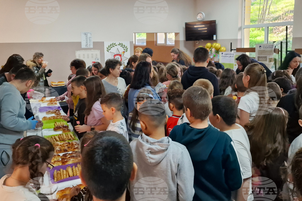 Монтана - Второ училище - благотворителен базар