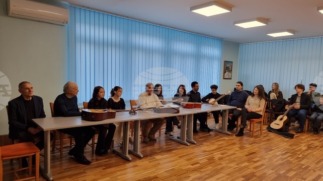 В Кюстендил започна Националният преглед на школите по китара