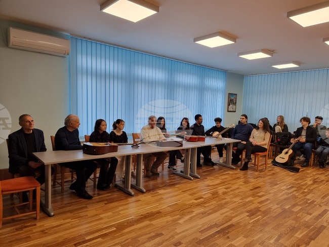В Кюстендил започна Националният преглед на школите по китара