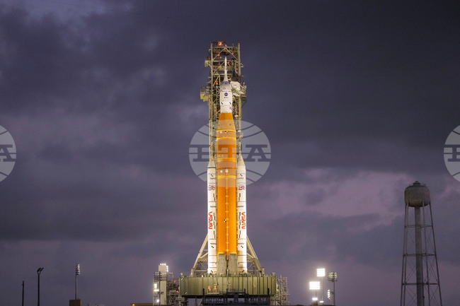 NASA Artemis Moonshot