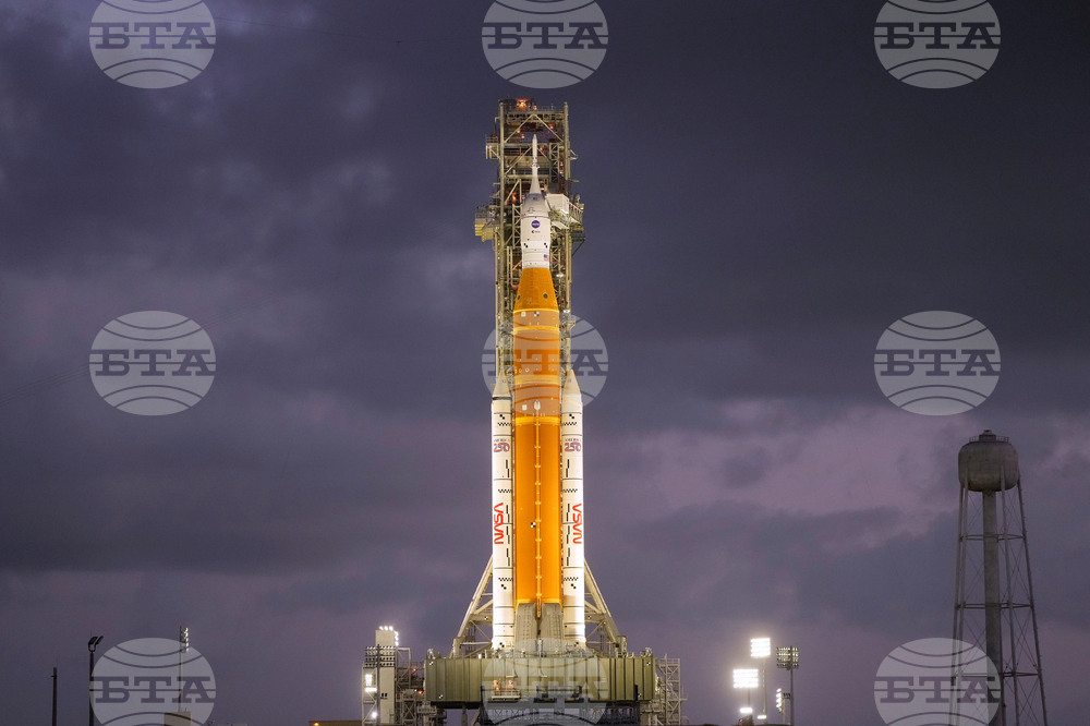 NASA Artemis Moonshot