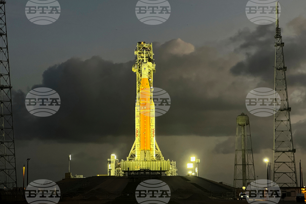 NASA Artemis Moonshot