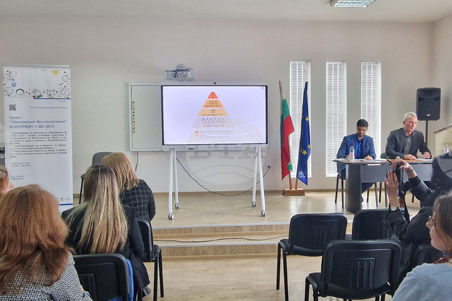 Хасково - проект „Образование без изключения“ - работна среща